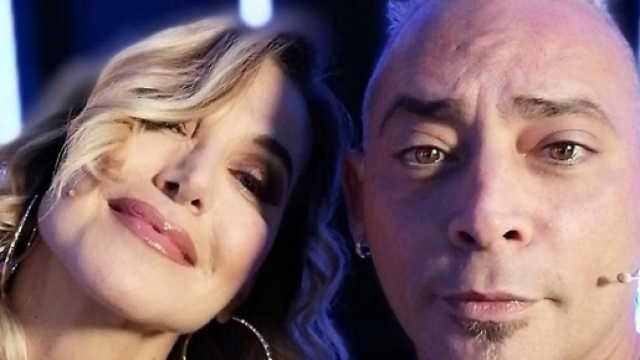 Live-Non &egrave; la d&rsquo;Urso, Platinette contro Salvo: 'Sei lo stesso sfigato di venti anni fa'