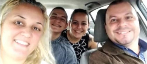 Fam&iacute;lia foi encontrada morta no porta-malas de um ve&iacute;culo. (Reprodu&ccedil;&atilde;o/Facebook/@RomuyukiGon&ccedil;alves)