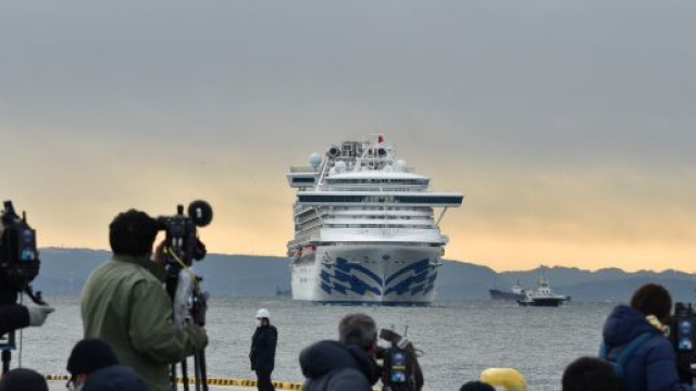 Coronavirus, la nave al largo del porto di Yokohama nella quale vi sono 61 contagiati. Stanno bene i cittadini italiani