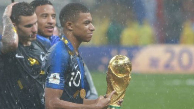 Kylian Mbapp&eacute;, ha vinto nel 2018 la Coppa del Mondo con la Francia.