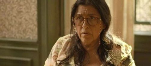 Lurdes vai confirmar profecia sobre Dom&ecirc;nico em 'Amor de M&atilde;e'. (Reprodu&ccedil;&atilde;o/TV Globo)