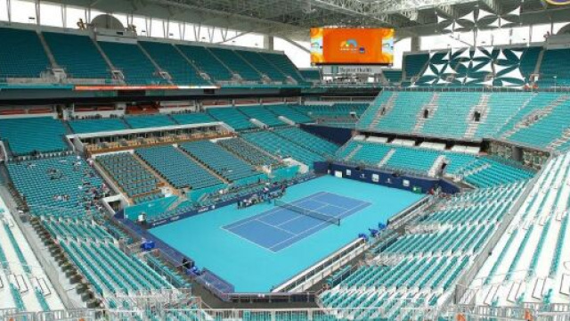 Dopo Indian Wells, l'emergenza sanitaria fa saltare anche gli Open di Miami.