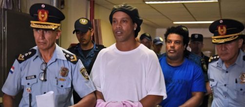 Ronaldinho podr&iacute;a pasar hasta 6 meses en la c&aacute;rcel