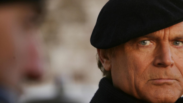 Terence Hill nei panni di Don Matteo