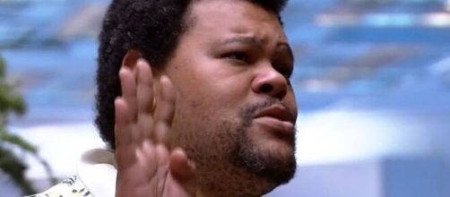 Emparedado tr&ecirc;s vezes, Babu Santana conseguiu voltar de todas as berlindas com baixo &iacute;ndice de rejei&ccedil;&atilde;o. (Reprodu&ccedil;&atilde;o/TV Globo)