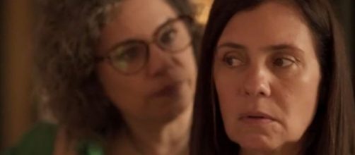 Jane repreende Thelma em sequ&ecirc;ncia exibida em "Amor de M&atilde;e". (Reprodu&ccedil;&atilde;o/TV Globo)