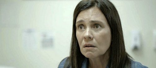 Jane ser&aacute; a segunda v&iacute;tima de Thelma em 'Amor de M&atilde;e'. (Reprodu&ccedil;&atilde;o/TV Globo)