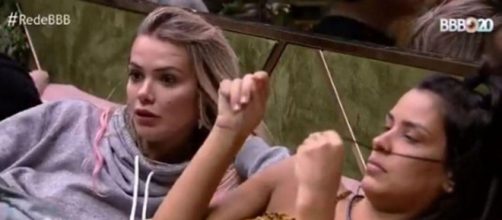 Marcela e Ivy falam sobre terem medo de Babu. (Reprodu&ccedil;&atilde;o/TV Globo)