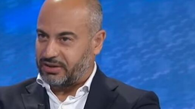 Il senatore Gianluigi Paragone.