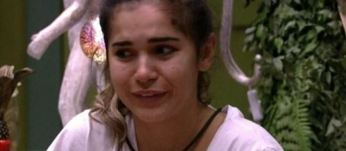 Ap&oacute;s a prova do anjo, a advogada foi chamada ao confession&aacute;rio e advertida pela produ&ccedil;&atilde;o do reality. (Reprodu&ccedil;&atilde;o/TV Globo)