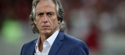 Exame de Jorge Jesus para Covid-19 retorna resultado inconclusivo. (Arquivo Blasting News)
