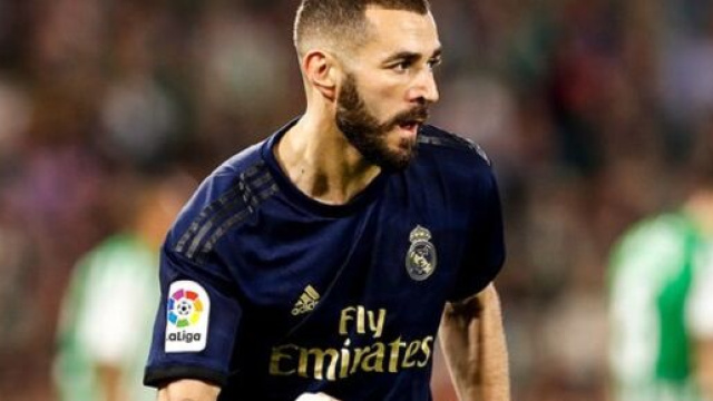 Karim Benzema pourrait atterrir au PSG (Credit : Twitter Real Madrid)