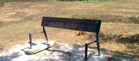 Coronavirus, a Sannicola smontate le panchine in paese per evitare assembramenti