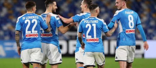 Com It&aacute;lia em quarentena, Napoli decide retomar os treinos na pr&oacute;xima semana. ( Arquivo Blasting News )