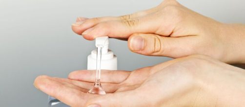 Coronavirus/ Los riesgos del gel antibacterial casero
