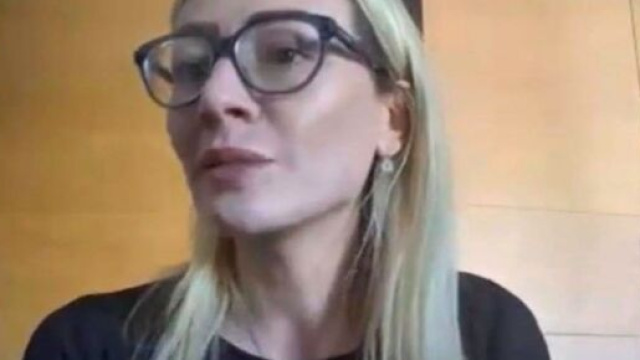 Coronavirus, sfogo di una figlia di una vittima: 'Non era giusto che moriva come un cane'