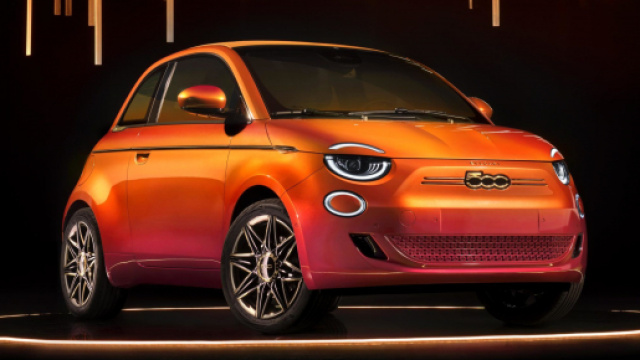 FIAT 500 Elettrica, la principale novit&agrave; Fca, in vendita da luglio 2020