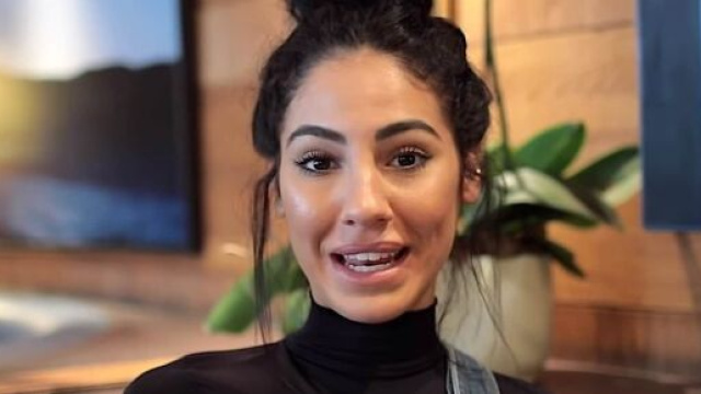 Giulia De Lellis mostra un sorriso quando parla del &lsquo;Dama&rsquo;: &lsquo;State sereni&rsquo;.