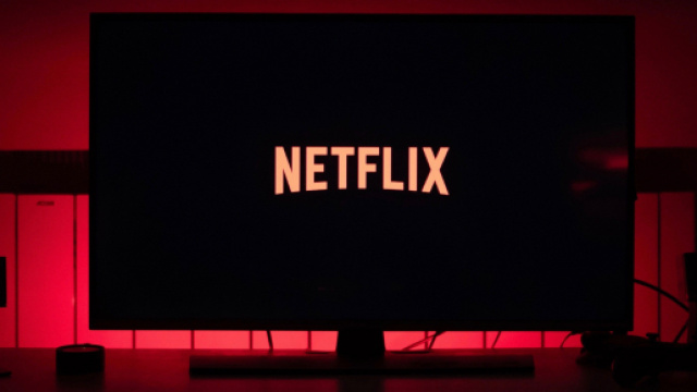 Netflix e Youtube rispondono alle richieste di Bruxelles e sospendono l'alta definizione in Europa.