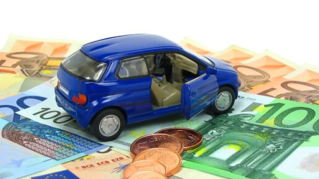 Scende il prezzo delle assicurazioni auto: merito della riforma ... - sostariffe.it