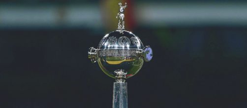 Conmebol j&aacute; havia suspendido jogos desta semana da Copa Libertadores. (Arquivo Blasting News)