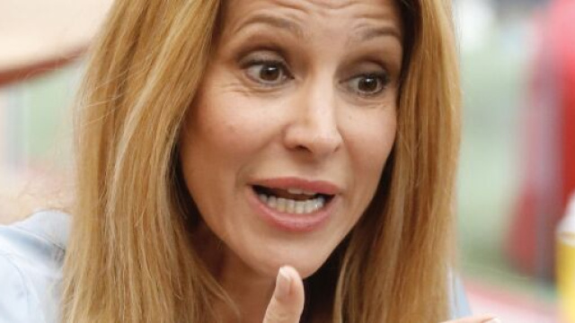 GF VIP, Adriana Volpe si ritira.