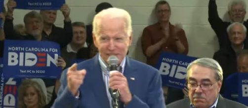 2020 Democratic candidates make final push in South Carolina primary. [Image source/CBS Evening News YouTube video]