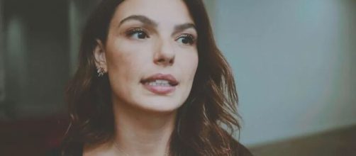 Betina se transforma, chuta Magno e ganha novo romance. (Reprodu&ccedil;&atilde;o/TV Globo)