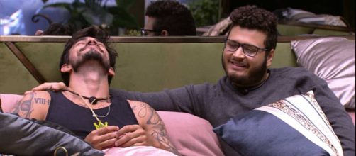 Victor Hugo, BBB20, se apaixonou por Guilherme, colega de confinamento. (Reprodu&ccedil;&atilde;o/ TV Globo)