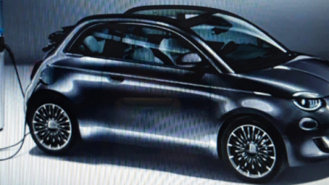 Fiat 500 Elettrica, ora &egrave; noto l'aspetto definitivo.