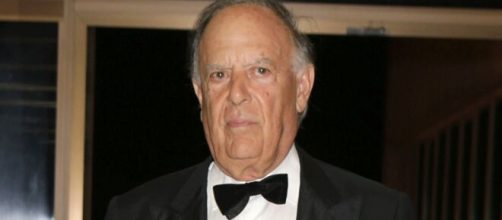 Coronavirus/ Carlos Falc&oacute;, marqu&eacute;s de Gri&ntilde;&oacute;n, ingresado