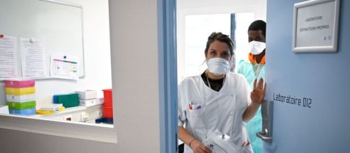 Em Nova Friburgo, estabelecimentos est&atilde;o fechando para evitar transmiss&atilde;o do v&iacute;rus. (Arquivo Blasting News)