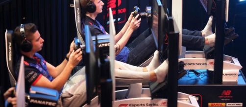 F&oacute;rmula Uno lanza un campeonato de carreras virtuales - caranddriver.com