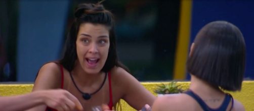 Ivy fala com sisters sobre rela&ccedil;&atilde;o de Flay, Gizelly e Prior. (Reprodu&ccedil;&atilde;o/TV Globo)