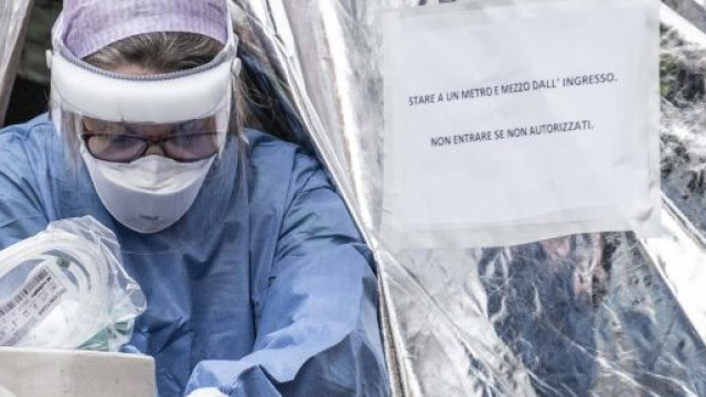 Coronavirus, in dodici ore sono arrivate 1500 domande di medici volontari pronti ad aiutare nelle zone pi&ugrave; colpite.
