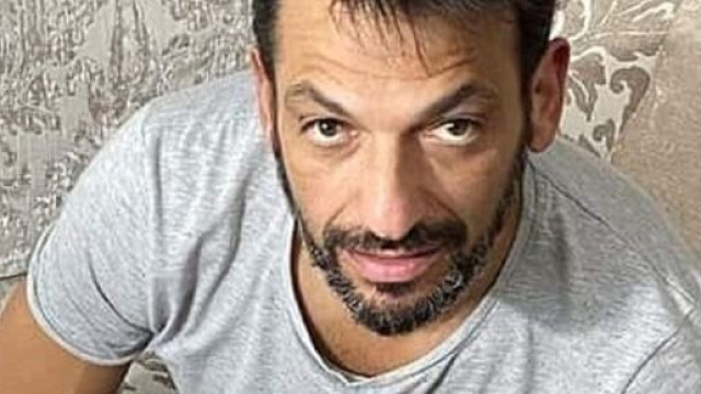 GF Vip 4, Pago soffre per la separazione dal figlio: &lsquo;Verrei da te strisciando&rsquo;.