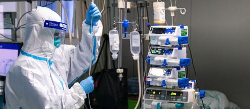 Mascarillas, desinfectantes.. las empresas se vuelcan en la lucha contra el COVID-19