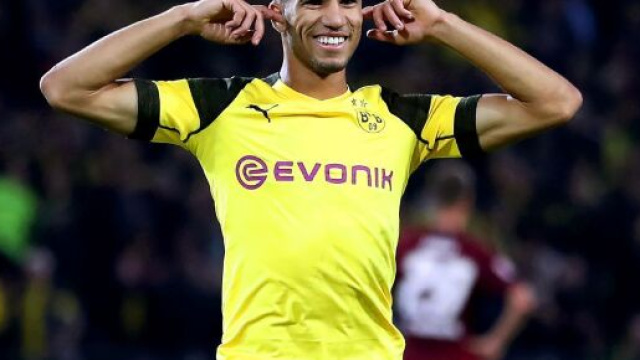 Hakimi, terzino destro del Dortmund.