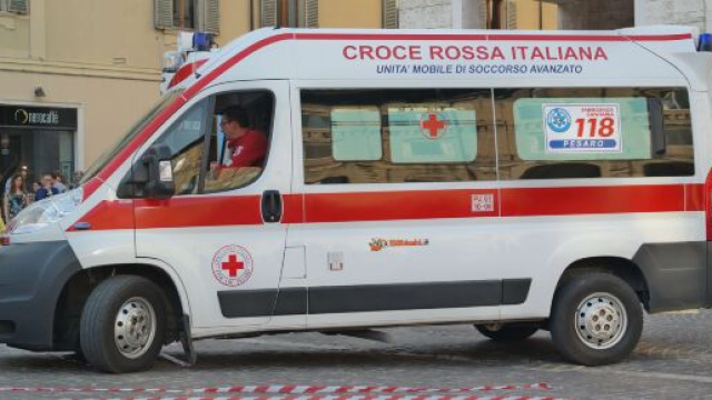 Lecce, l'auto finisce in una scarpata: muore una 30enne impiegata in un call center