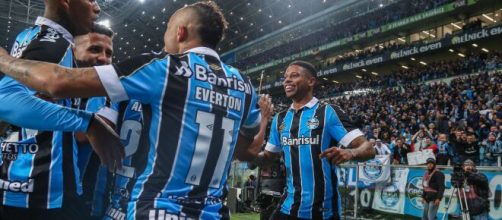 Apesar de dois rebaixamentos, o Gr&ecirc;mio &eacute; a equipe que mais figurou no Campeonato Brasileiro. (Arquivo Blasting News)
