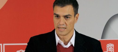 Fuente: https://www.euractiv.com/section/elections/news/spain-s-socialists-draft-pedro-sanchez-as-pm-candidate/