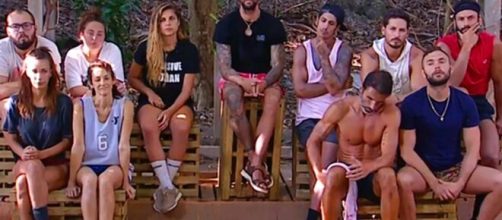 Los concursantes de 'Supervivientes 2020' en una de las galas (Mediaset)