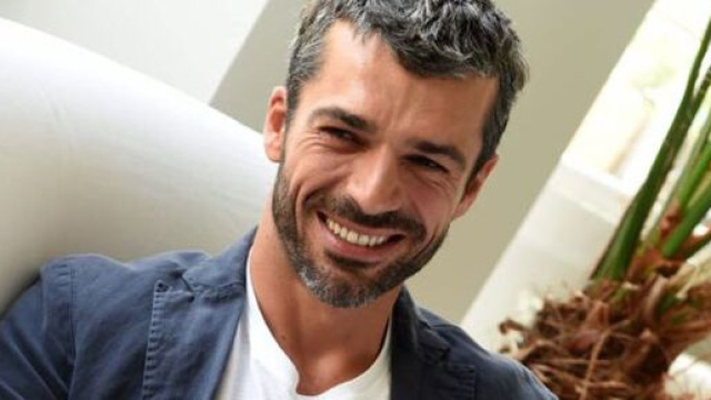 Luca Argentero protagonista della fiction Doc-Nelle tue mani.