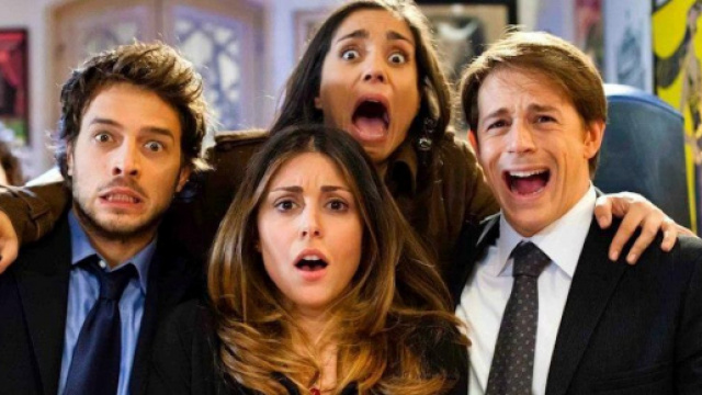 Un posto al sole: Tommaso (Michele Cesari), Serena (Miriam Candurro), Manuela (Cristiana Dell'Anna) e Filippo (Michelangelo Tommaso)