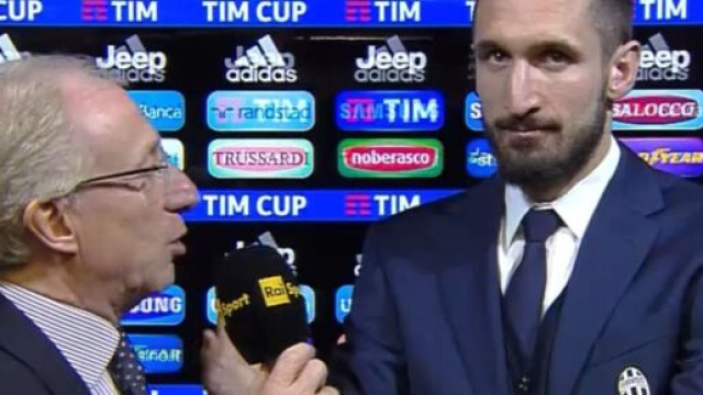 Giorgio Chiellini fa da ponte tra societ&agrave; e squadra sul tema taglio stipendi