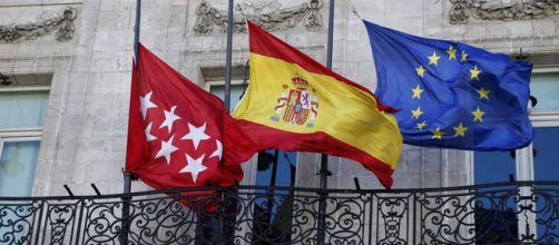 Madrid de luto oficial y banderas a media asta por el coronavirus.