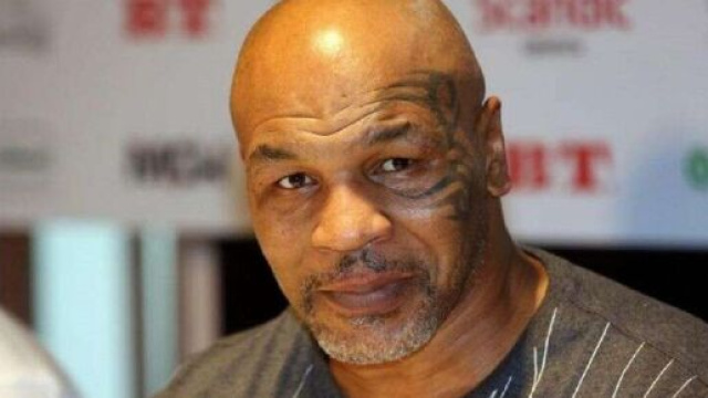 L'ex campione mondiale indiscusso dei pesi massimi, Mike Tyson.
