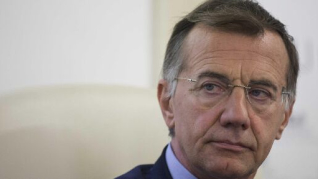 Michele Cucuzza dice la sua su Paolo e Clizia: 'Sono innamorati in egual misura'.
