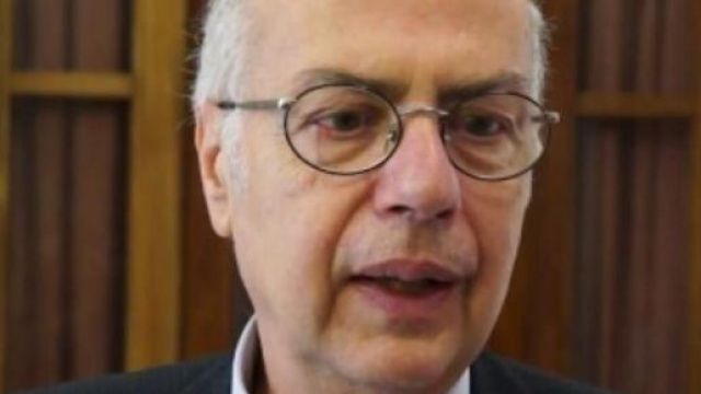 Rezza, direttore dipartimento Malattie infettive Istituto Superiore di Sanit&agrave;, spiega perch&eacute; &egrave; irrealistico pensare di riaprire tutto a breve.
