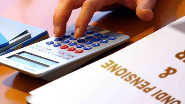 In audizione in Senato categorie: agenti di commercio, infermieri e farmacisti